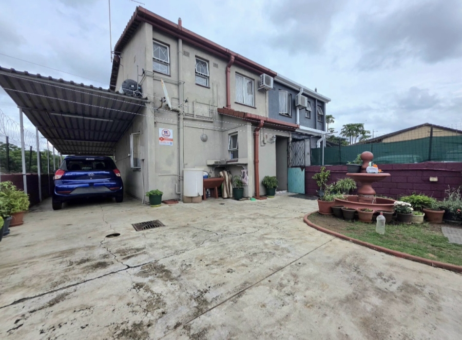 3 Bedroom Property for Sale in Lotus Park KwaZulu-Natal