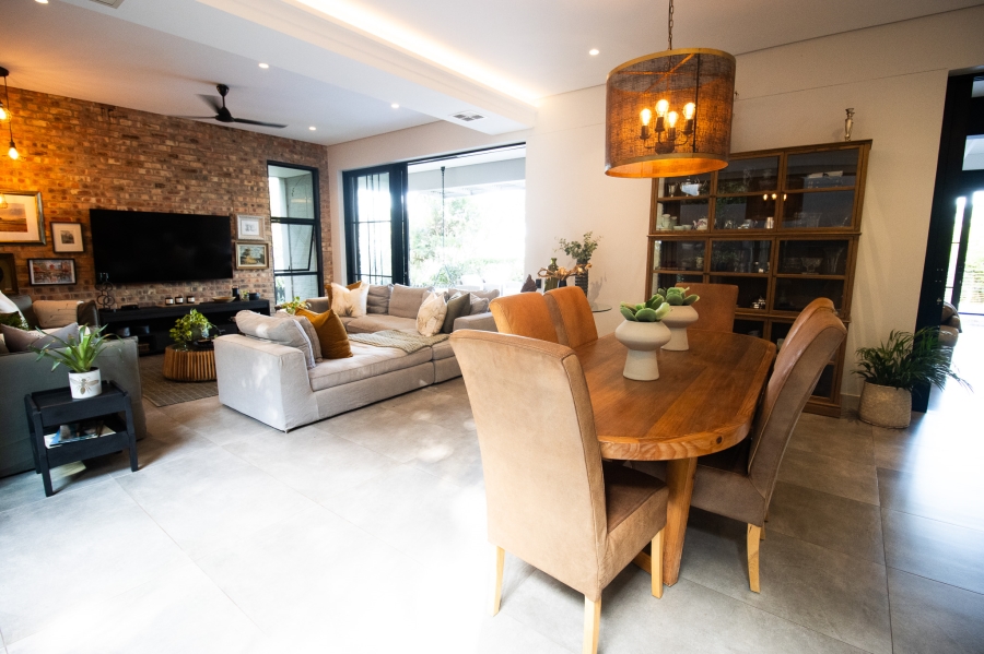 5 Bedroom Property for Sale in Sheffield Beach KwaZulu-Natal