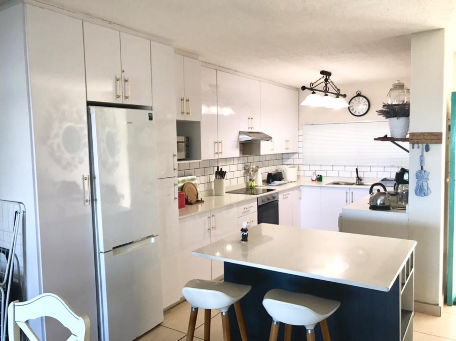 To Let 3 Bedroom Property for Rent in Shakas Rock KwaZulu-Natal