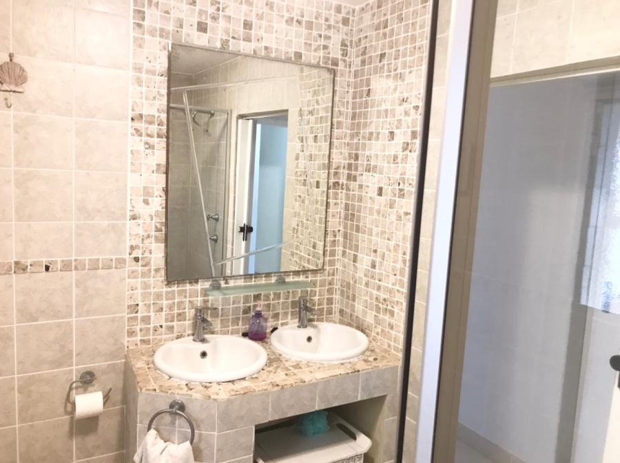 To Let 3 Bedroom Property for Rent in Shakas Rock KwaZulu-Natal