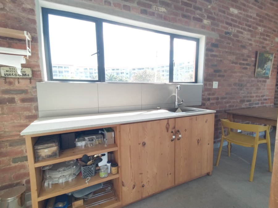 To Let 1 Bedroom Property for Rent in Essenwood KwaZulu-Natal