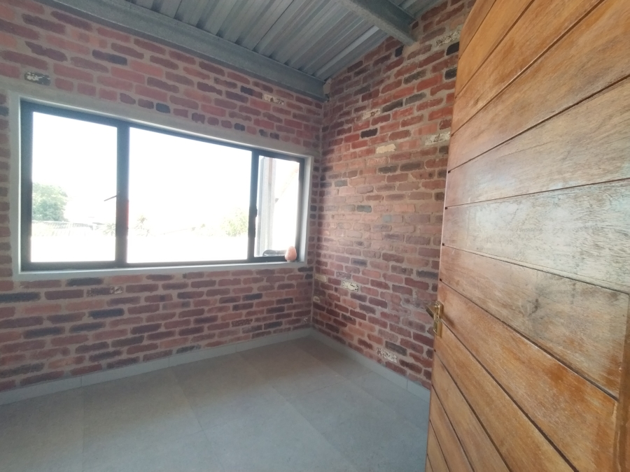 To Let 1 Bedroom Property for Rent in Essenwood KwaZulu-Natal