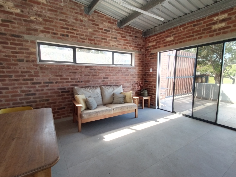 To Let 1 Bedroom Property for Rent in Essenwood KwaZulu-Natal