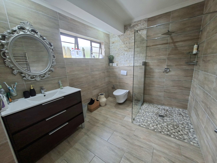 4 Bedroom Property for Sale in La Lucia KwaZulu-Natal