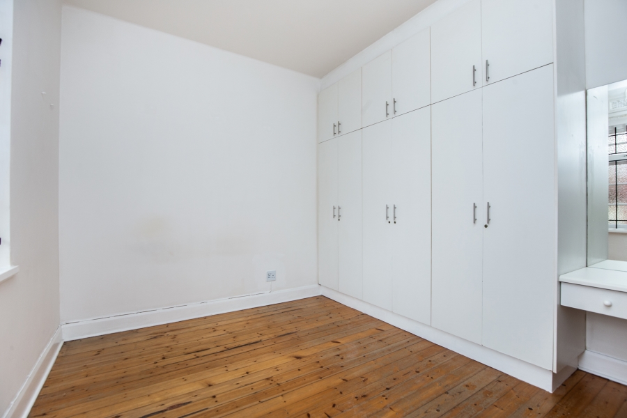 1 Bedroom Property for Sale in Essenwood KwaZulu-Natal