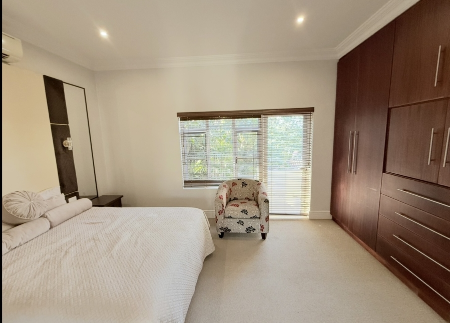 5 Bedroom Property for Sale in Umhlanga KwaZulu-Natal