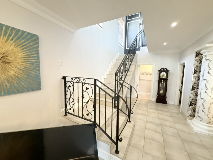 5 Bedroom Property for Sale in Umhlanga KwaZulu-Natal