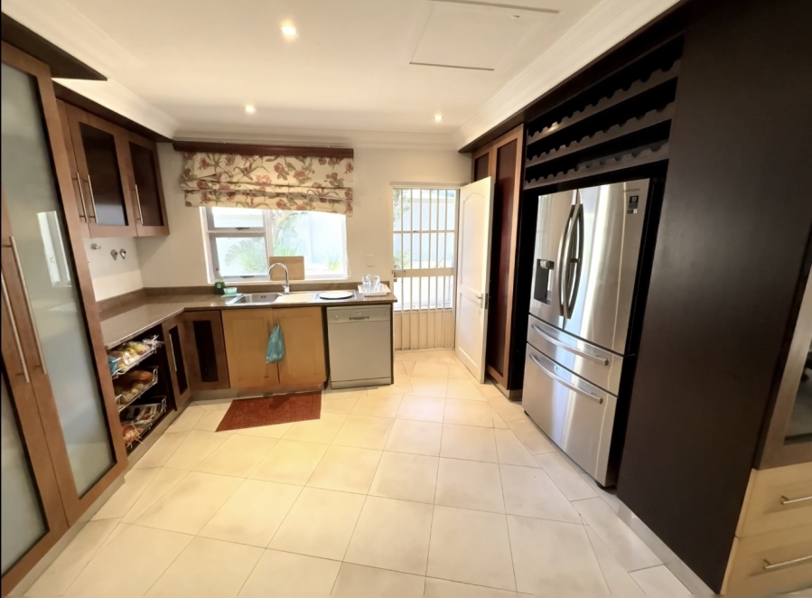 5 Bedroom Property for Sale in Umhlanga KwaZulu-Natal