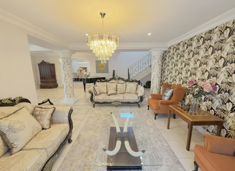 5 Bedroom Property for Sale in Umhlanga KwaZulu-Natal