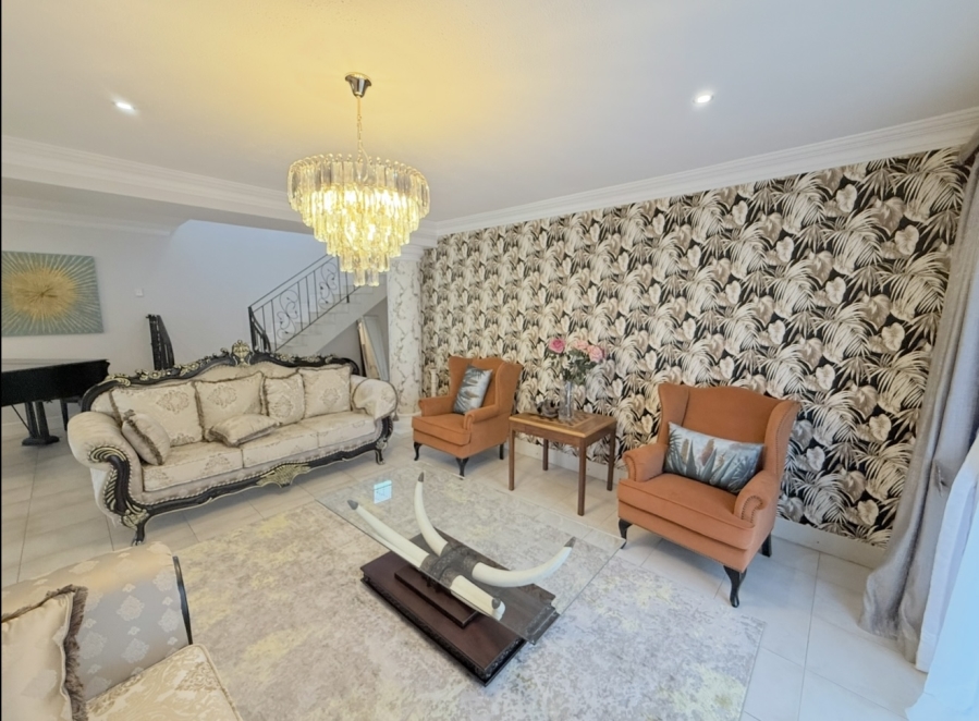 5 Bedroom Property for Sale in Umhlanga KwaZulu-Natal