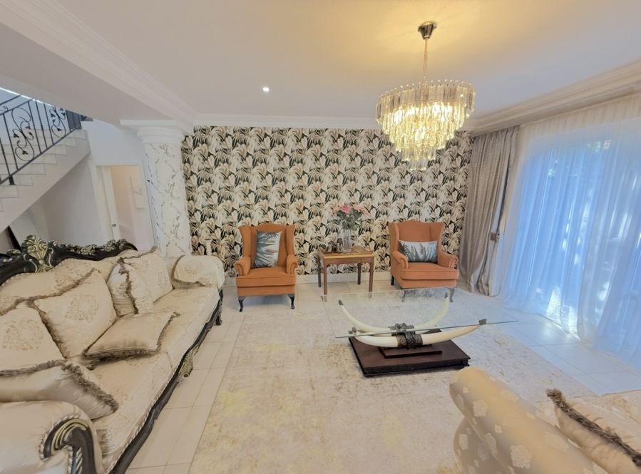 5 Bedroom Property for Sale in Umhlanga KwaZulu-Natal