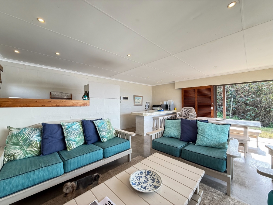 7 Bedroom Property for Sale in Sheffield Beach KwaZulu-Natal