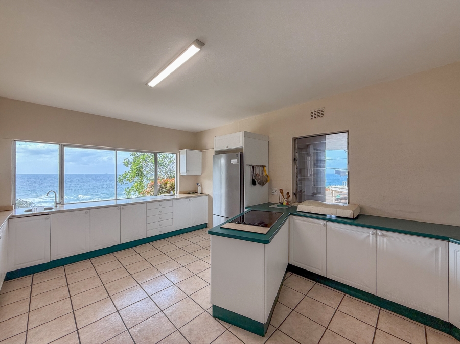 7 Bedroom Property for Sale in Sheffield Beach KwaZulu-Natal
