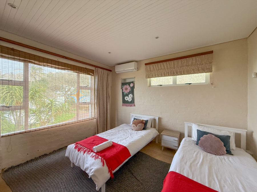 7 Bedroom Property for Sale in Sheffield Beach KwaZulu-Natal