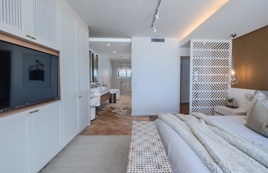 6 Bedroom Property for Sale in Umhlanga KwaZulu-Natal