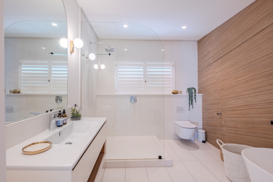 6 Bedroom Property for Sale in Umhlanga KwaZulu-Natal