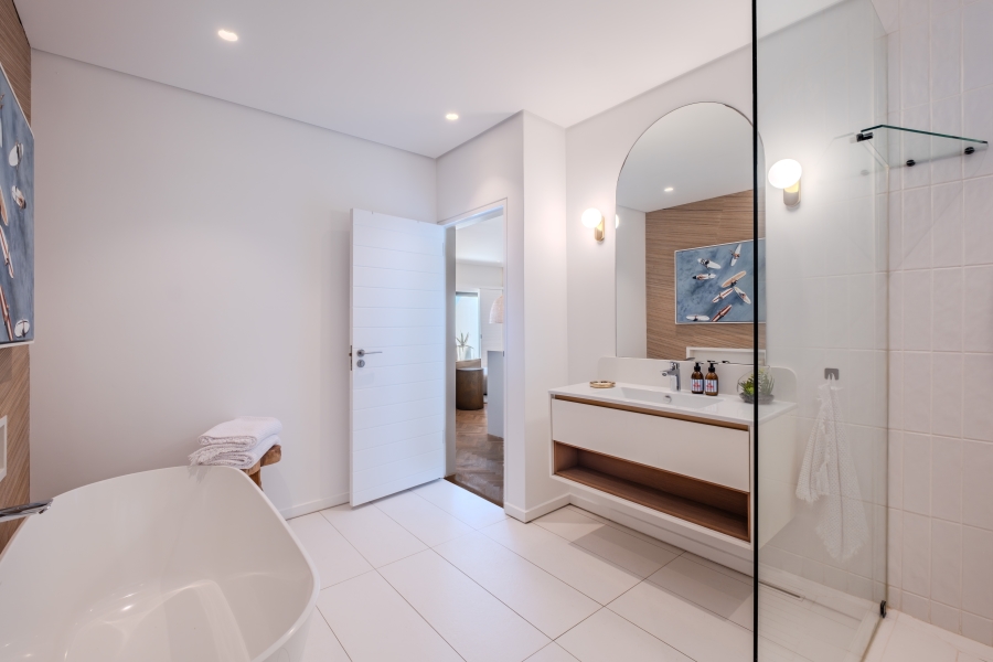 6 Bedroom Property for Sale in Umhlanga KwaZulu-Natal