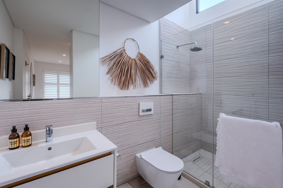 6 Bedroom Property for Sale in Umhlanga KwaZulu-Natal