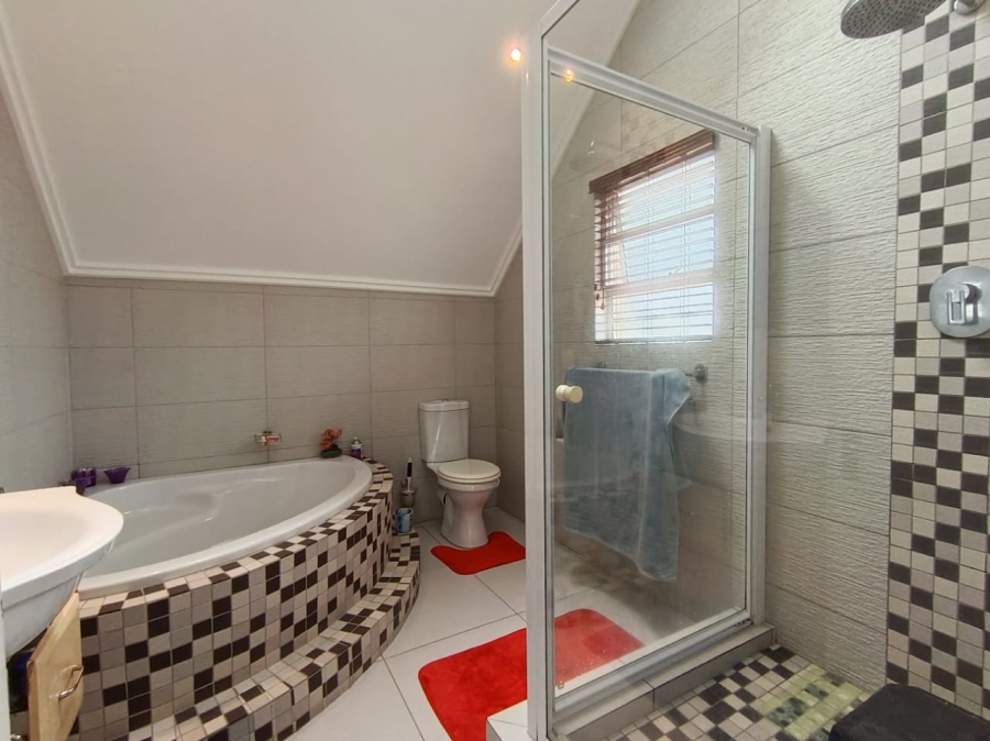 3 Bedroom Property for Sale in Manor Estates KwaZulu-Natal