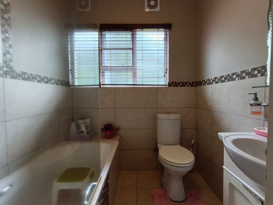 3 Bedroom Property for Sale in Manor Estates KwaZulu-Natal