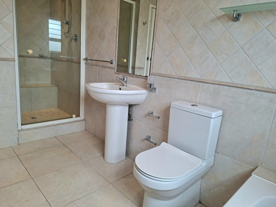 4 Bedroom Property for Sale in Salt Rock KwaZulu-Natal