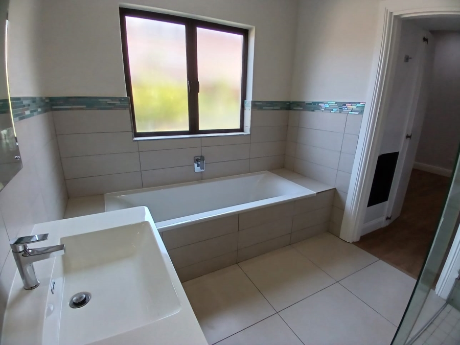 To Let 3 Bedroom Property for Rent in Ballito Gardens Estate KwaZulu-Natal