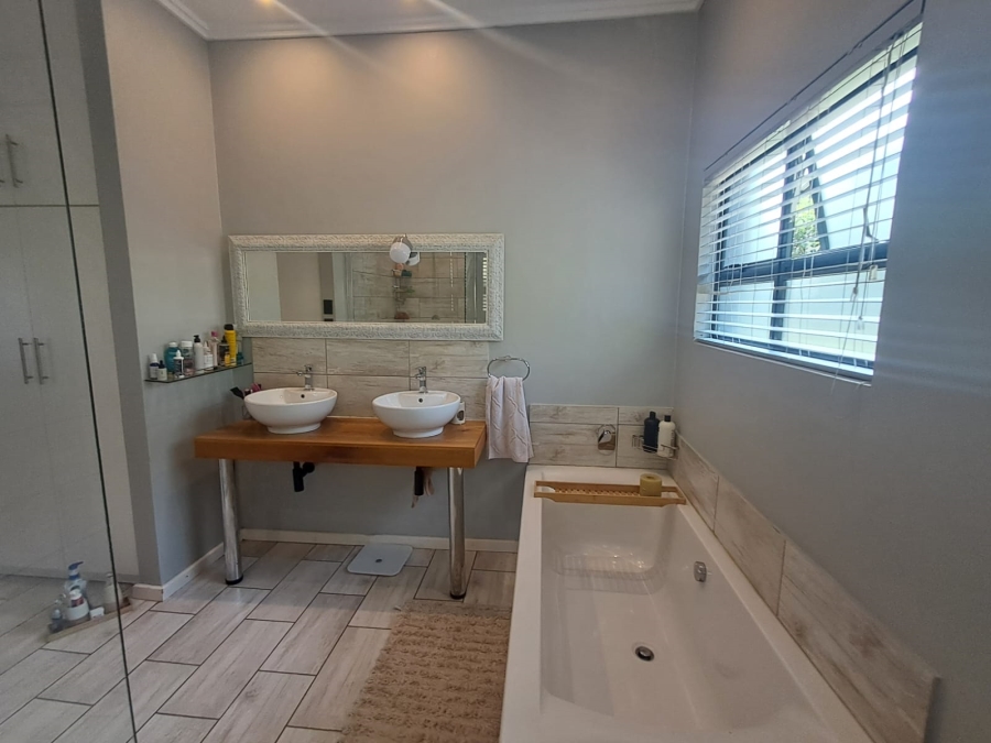 3 Bedroom Property for Sale in Palm Lakes Estate KwaZulu-Natal