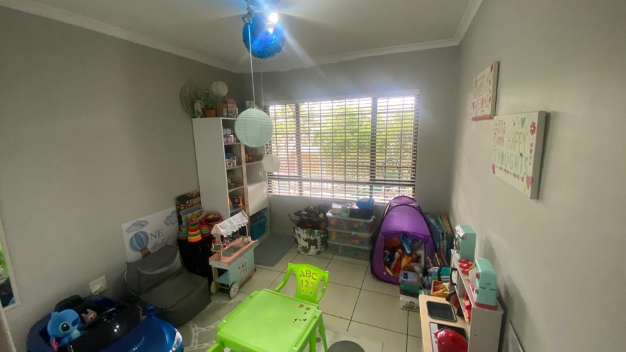 3 Bedroom Property for Sale in Wakenshaw Estate KwaZulu-Natal