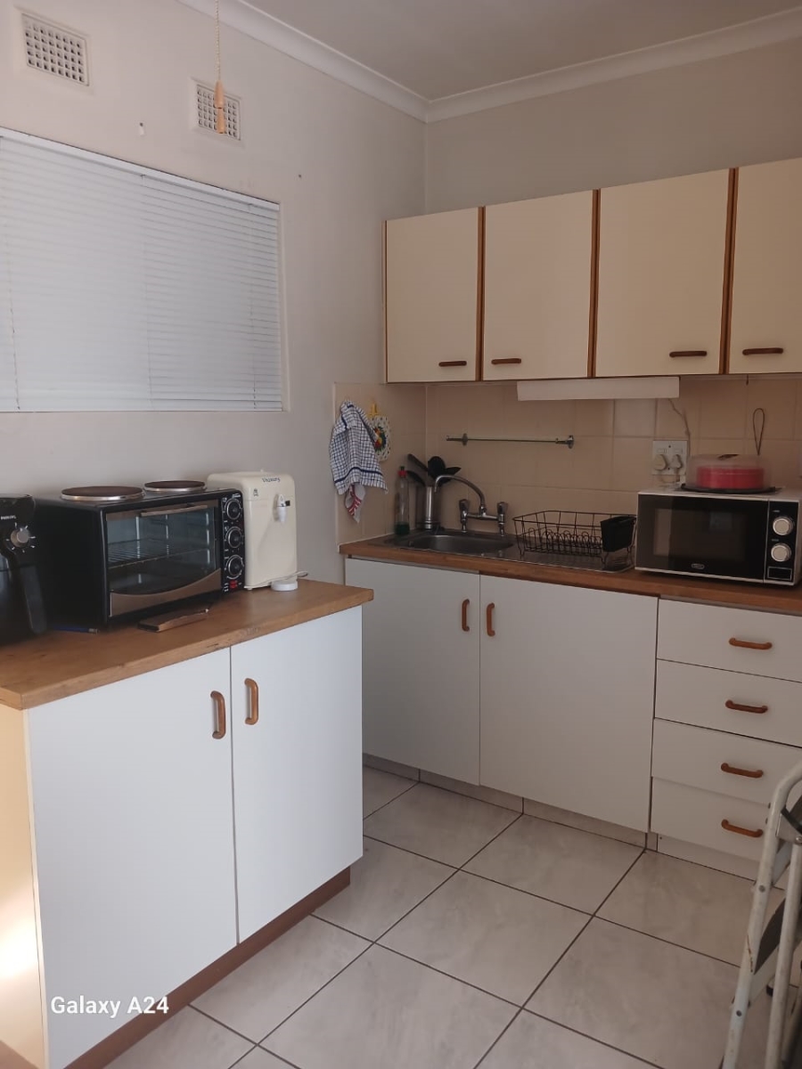 1 Bedroom Property for Sale in Glenwood KwaZulu-Natal