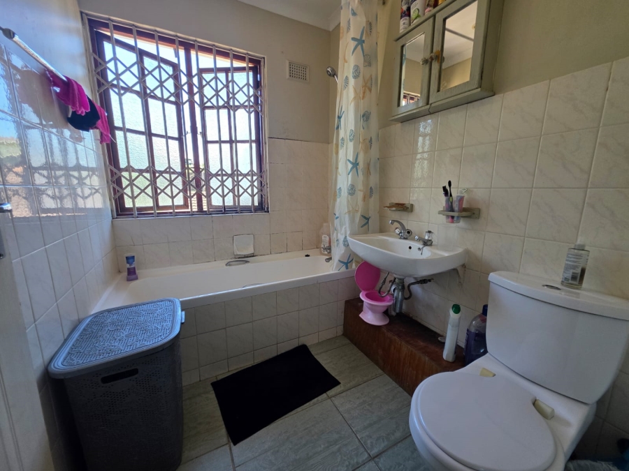 2 Bedroom Property for Sale in Panorama KwaZulu-Natal
