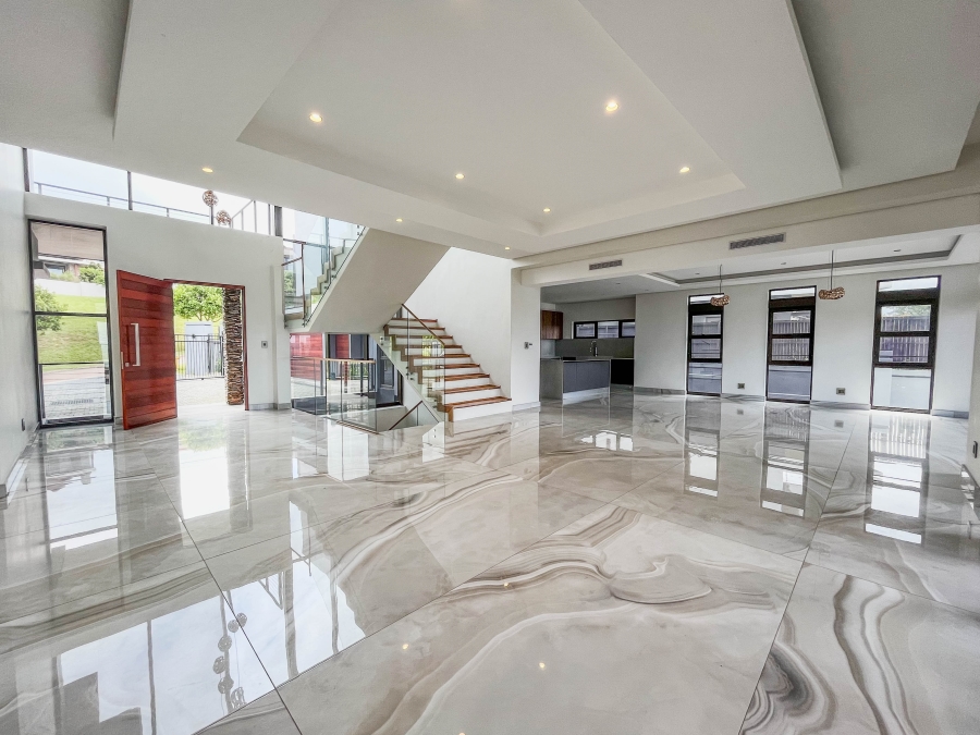 5 Bedroom Property for Sale in Izinga KwaZulu-Natal