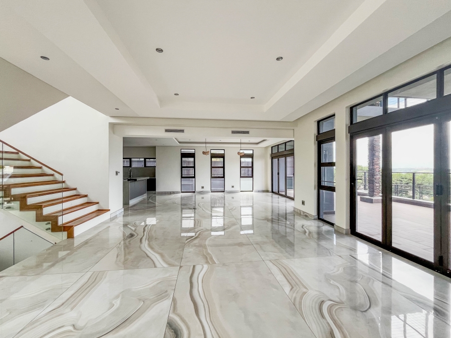 5 Bedroom Property for Sale in Izinga KwaZulu-Natal