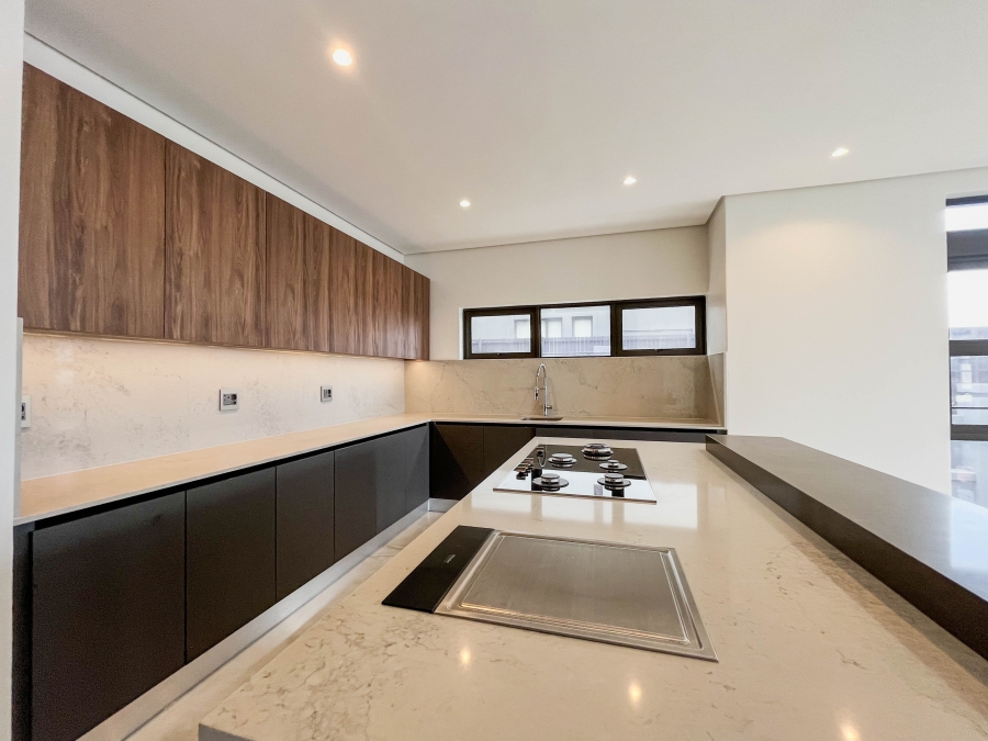 5 Bedroom Property for Sale in Izinga KwaZulu-Natal