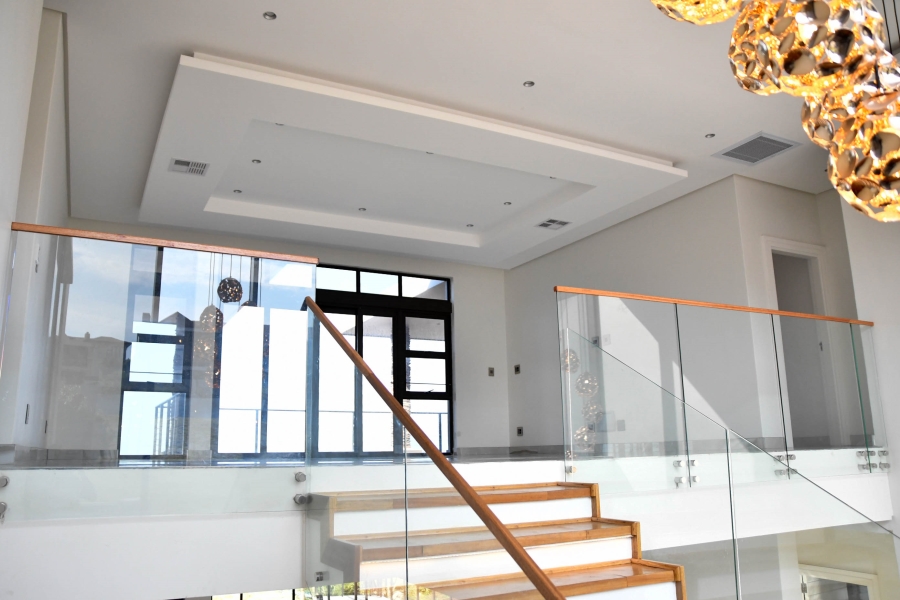 5 Bedroom Property for Sale in Izinga KwaZulu-Natal