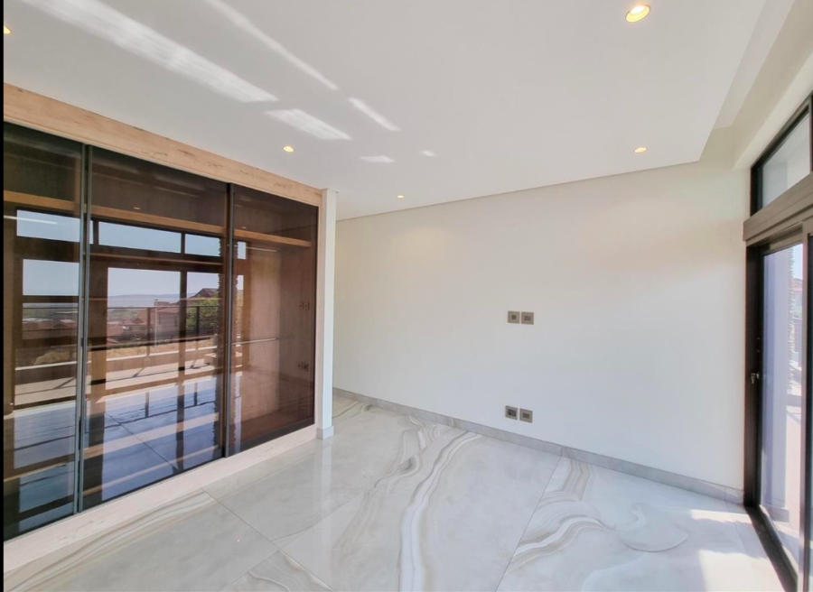 5 Bedroom Property for Sale in Izinga KwaZulu-Natal