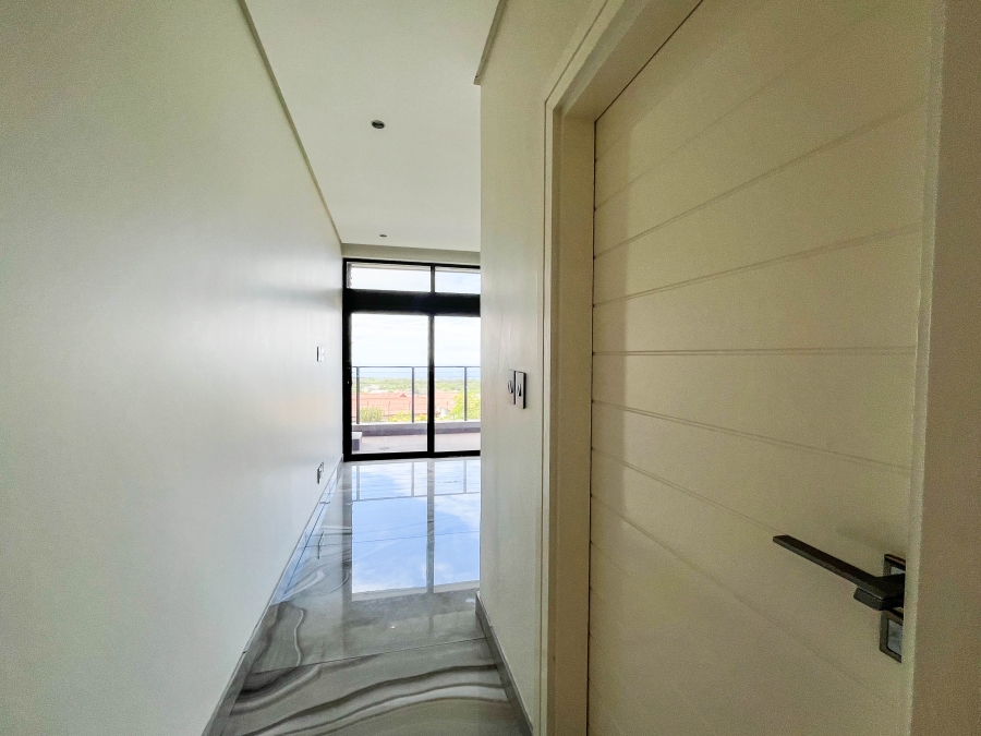 5 Bedroom Property for Sale in Izinga KwaZulu-Natal