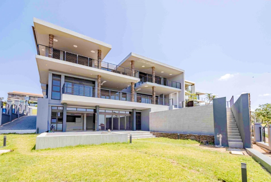 5 Bedroom Property for Sale in Izinga KwaZulu-Natal