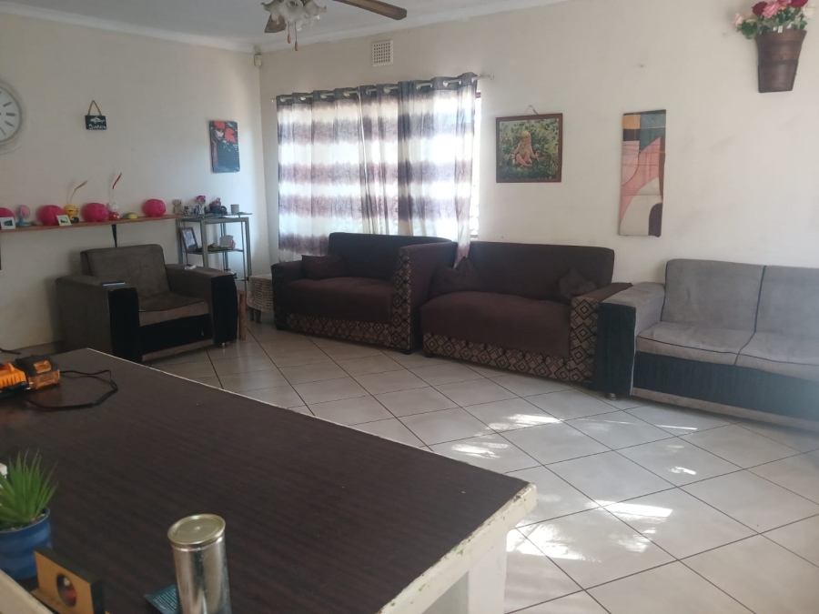 3 Bedroom Property for Sale in Empangeni Central KwaZulu-Natal