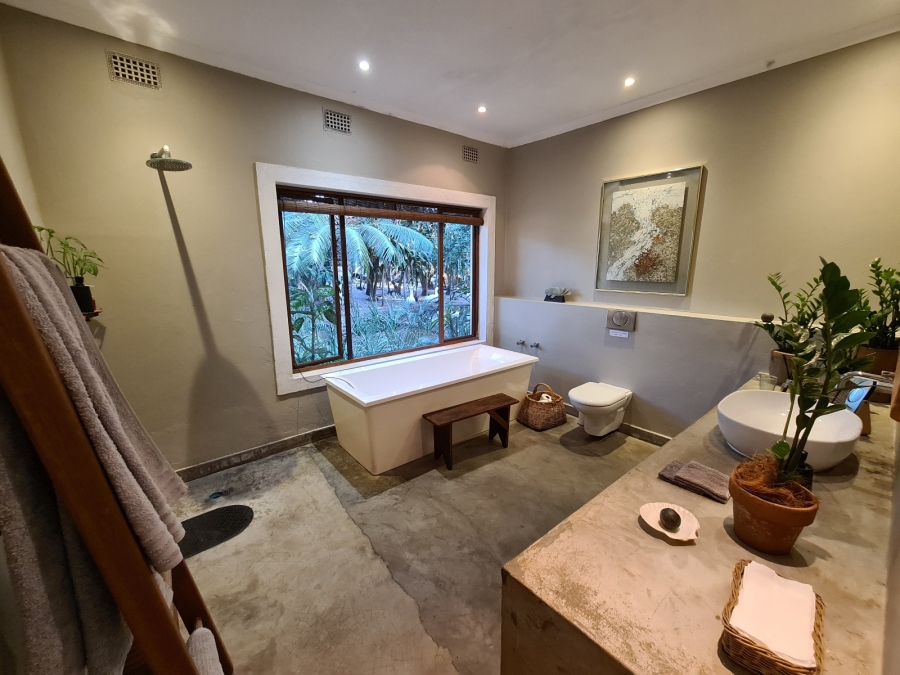 5 Bedroom Property for Sale in Zinkwazi Beach KwaZulu-Natal