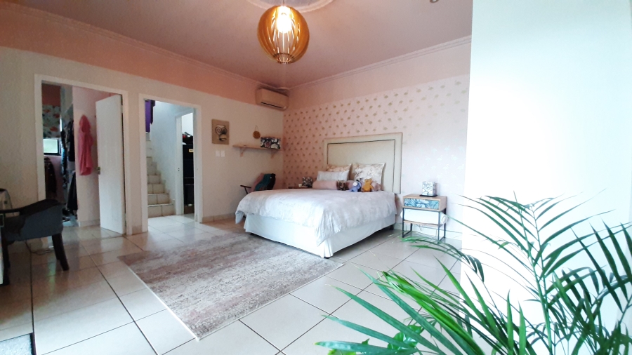 4 Bedroom Property for Sale in Seaward Estate KwaZulu-Natal