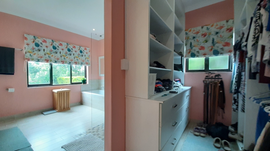 4 Bedroom Property for Sale in Seaward Estate KwaZulu-Natal