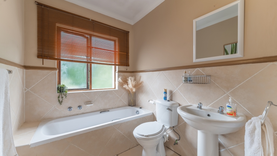 3 Bedroom Property for Sale in Wakenshaw Estate KwaZulu-Natal