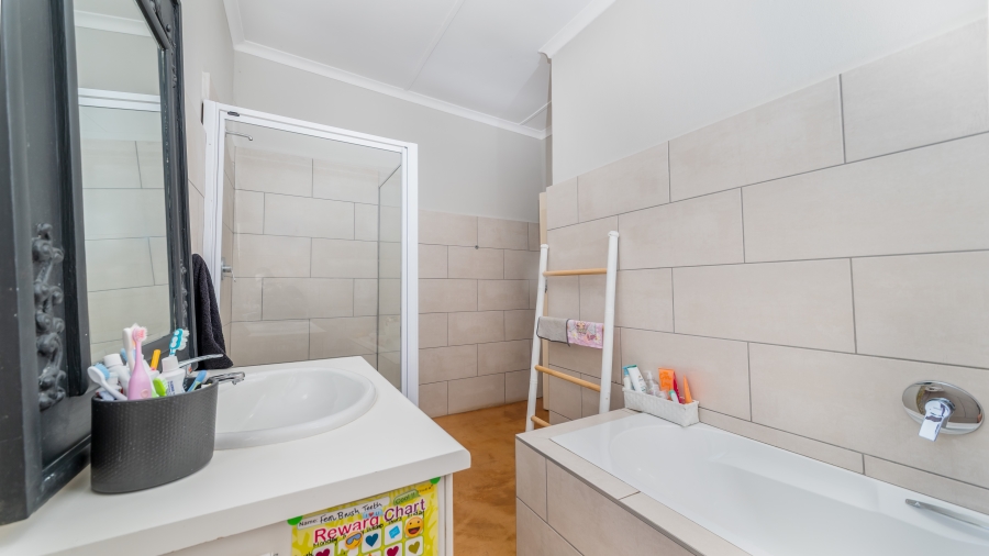 4 Bedroom Property for Sale in Shakas Rock KwaZulu-Natal