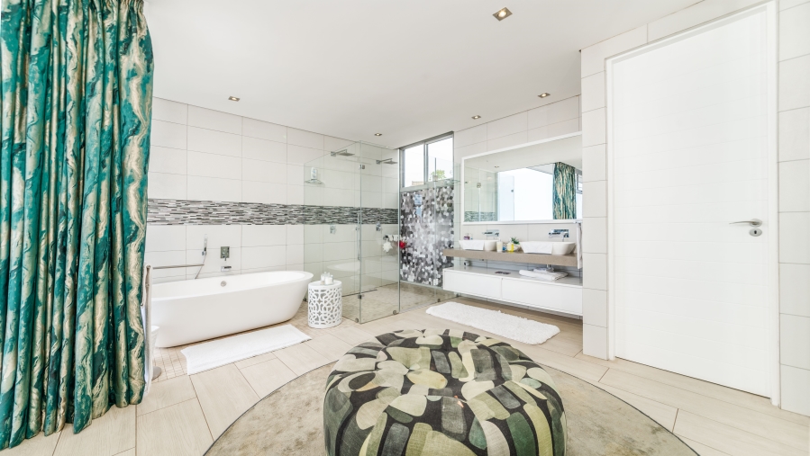 5 Bedroom Property for Sale in Sheffield Beach KwaZulu-Natal