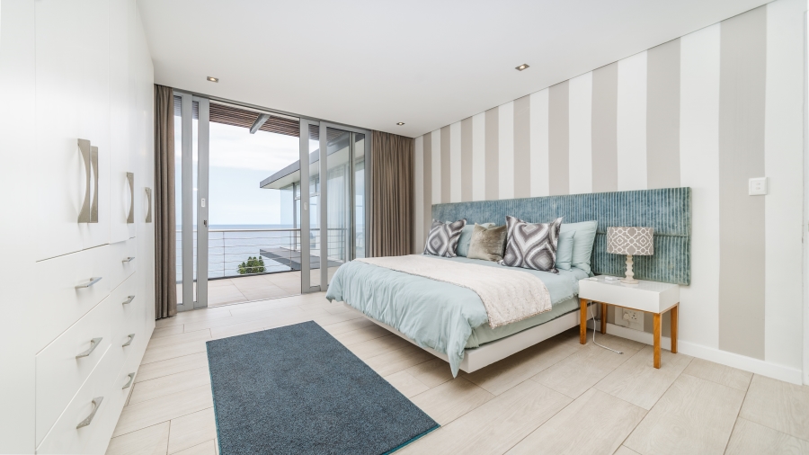 5 Bedroom Property for Sale in Sheffield Beach KwaZulu-Natal