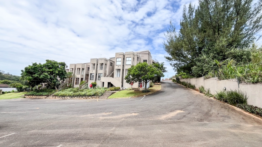 To Let 4 Bedroom Property for Rent in Tinley Manor KwaZulu-Natal