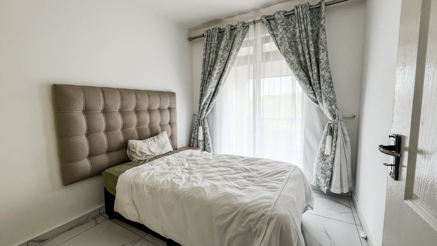 To Let 4 Bedroom Property for Rent in Tinley Manor KwaZulu-Natal