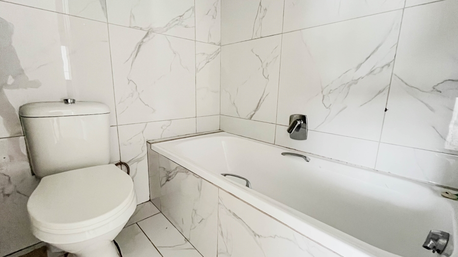 To Let 4 Bedroom Property for Rent in Tinley Manor KwaZulu-Natal