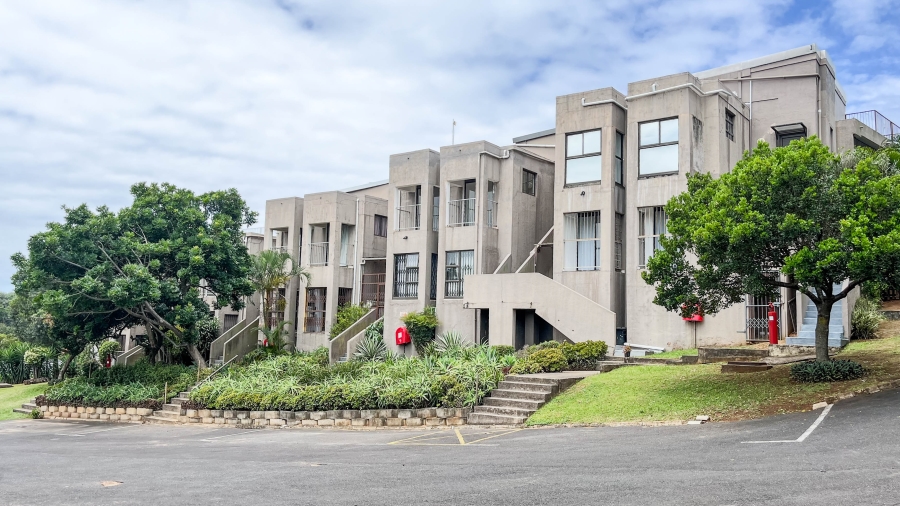 To Let 4 Bedroom Property for Rent in Tinley Manor KwaZulu-Natal