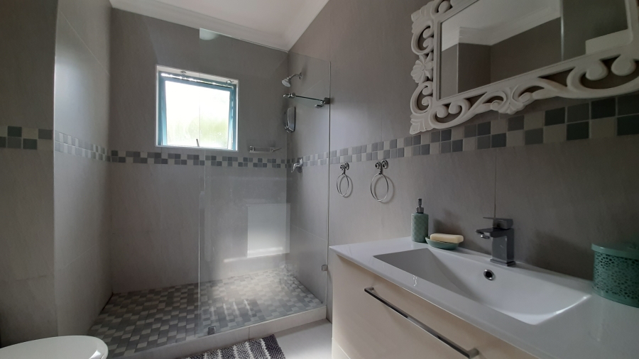 To Let 3 Bedroom Property for Rent in Shakas Rock KwaZulu-Natal